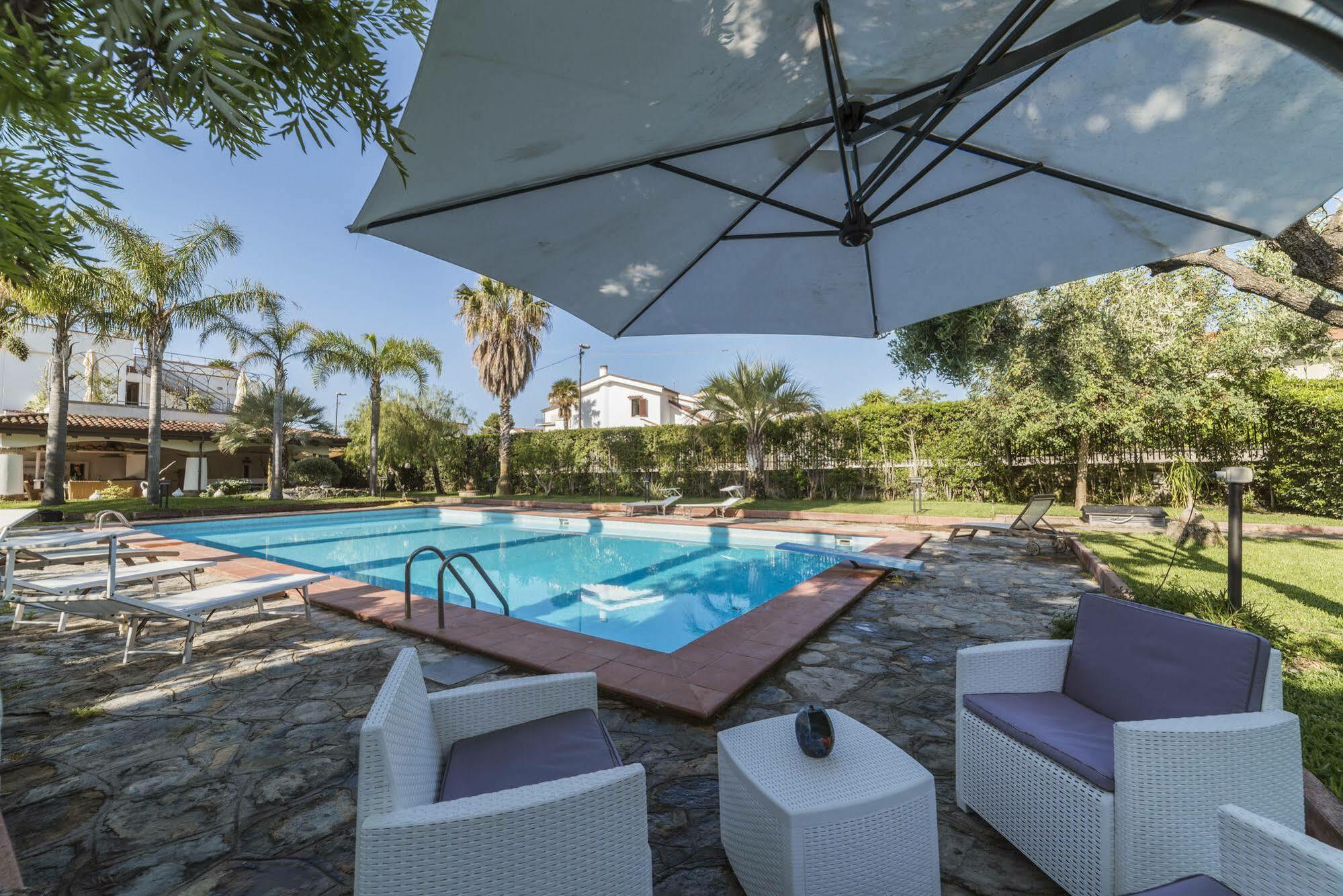 Villa Gio B&B De Charme Монтекориче Екстериор снимка