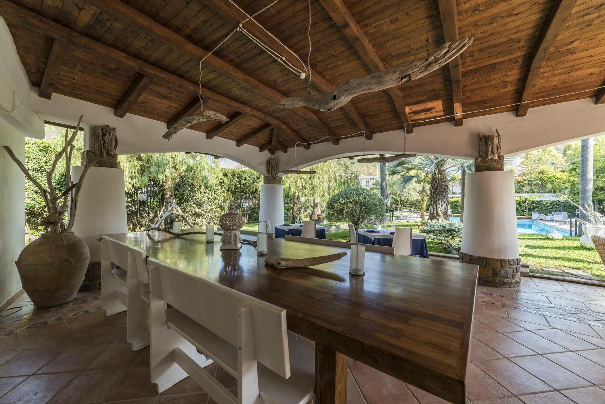 Villa Gio B&B De Charme Монтекориче Екстериор снимка